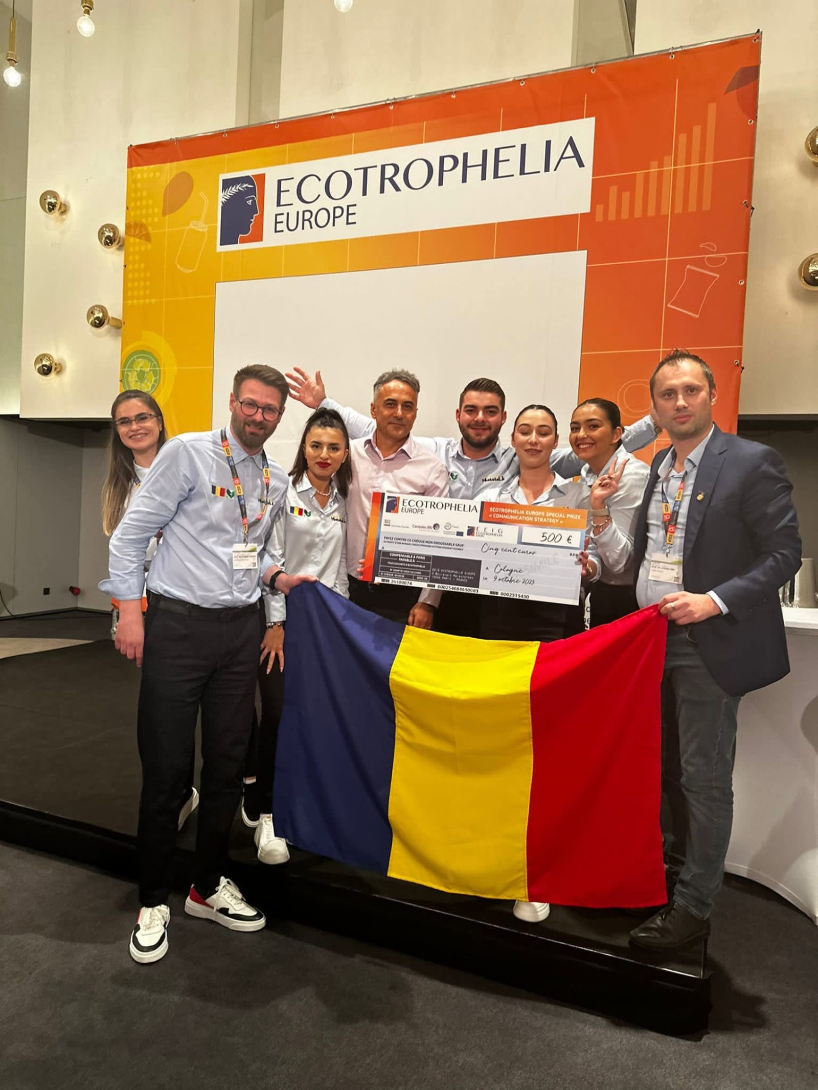 Echipa Meatatelli cu premiul special „Communication Strategy” la ECOTROPHELIA Europe
