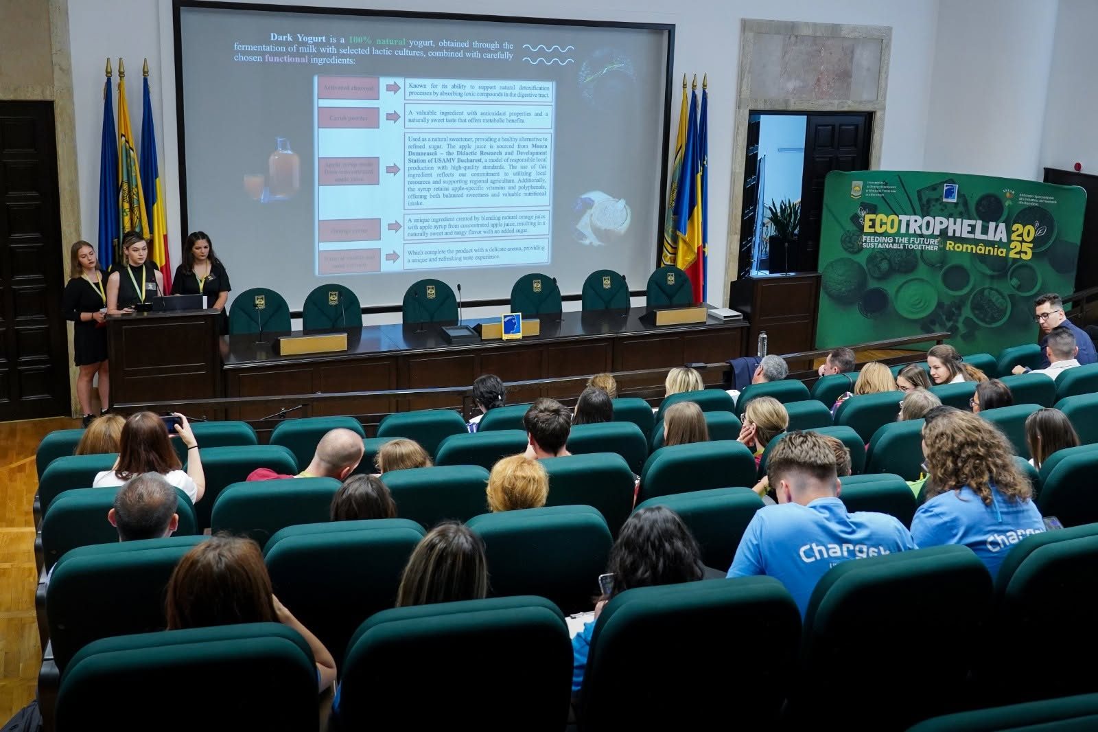 Echipa Dark Yogurt prezintă ingredientele funcționale ale produsului