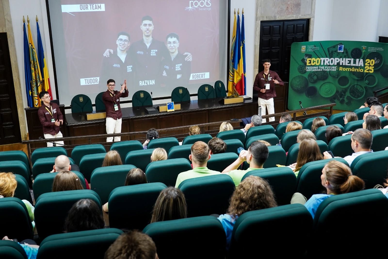 Echipa Roots își prezintă proiectul în aula plină a USAMV București