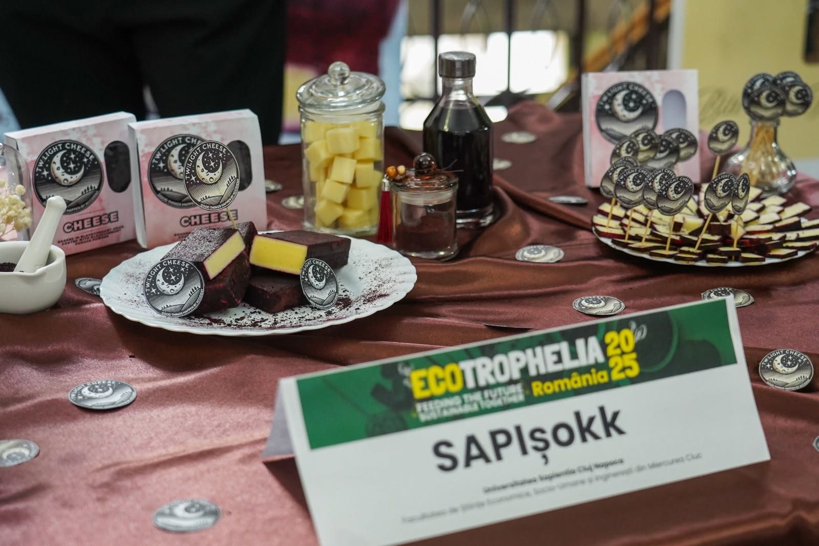 Produsul Twilight Cheese al echipei SAPIșokk, expus la degustare